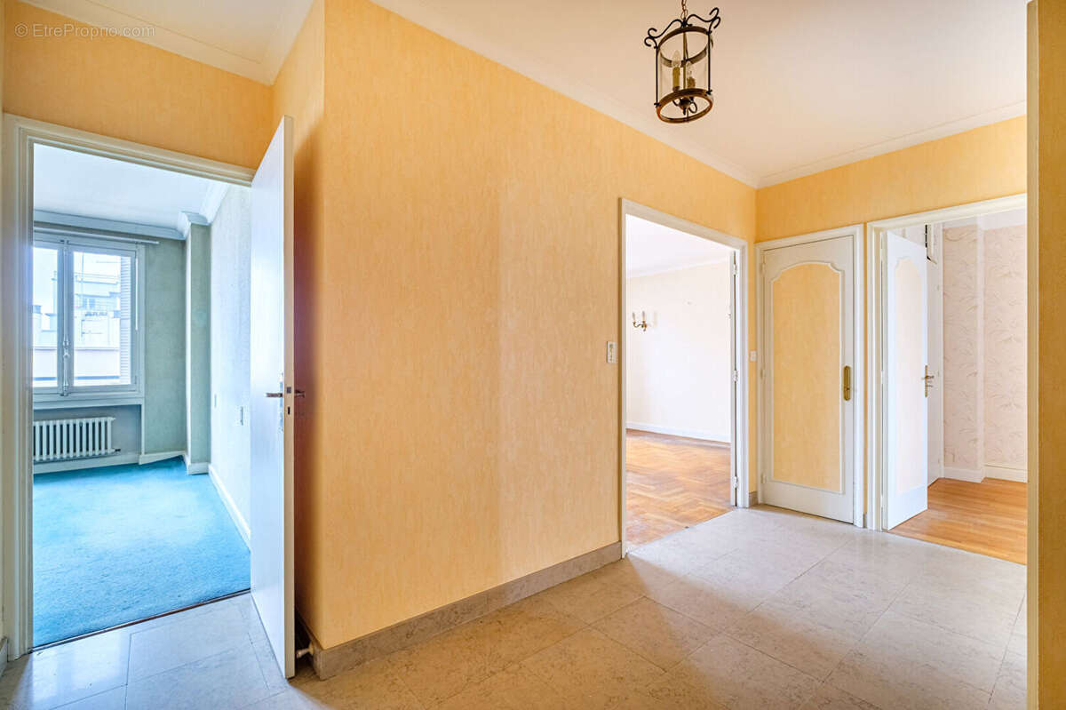 Appartement à LYON-6E