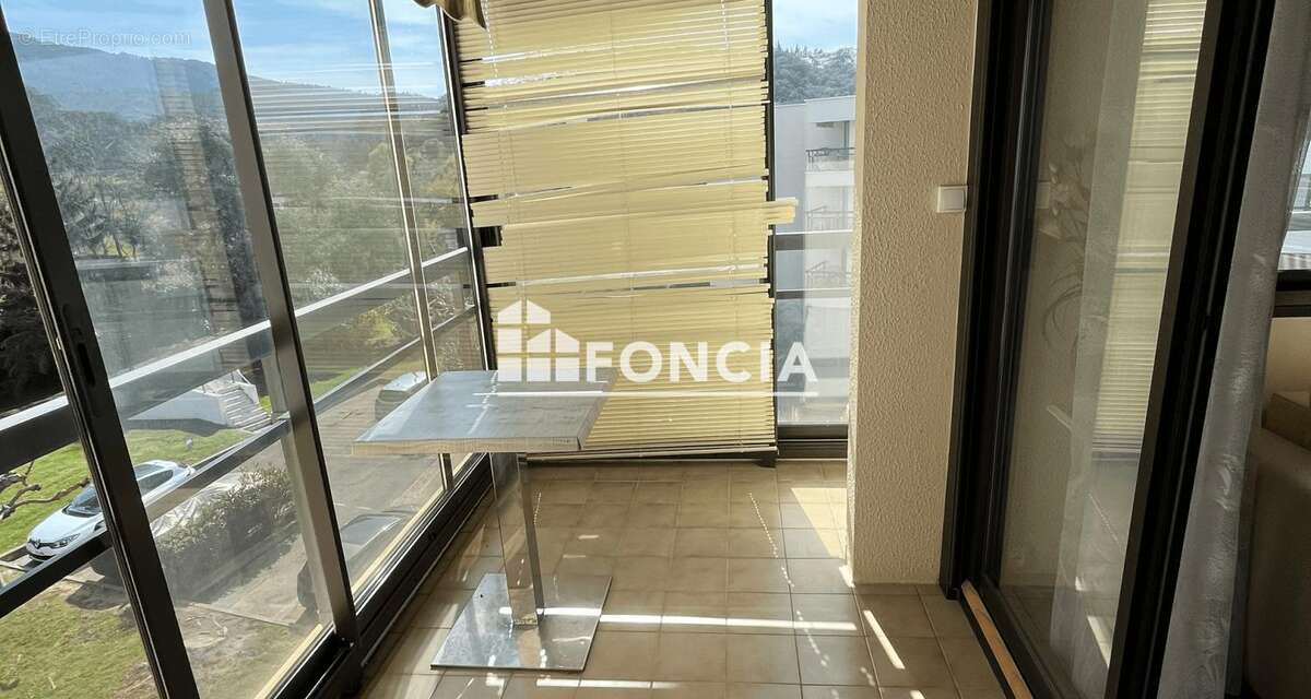 Appartement à MANDELIEU-LA-NAPOULE