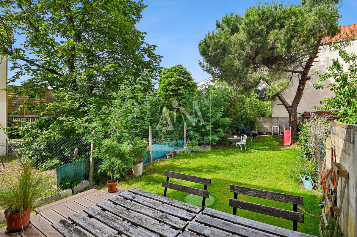 Maison à NANTERRE