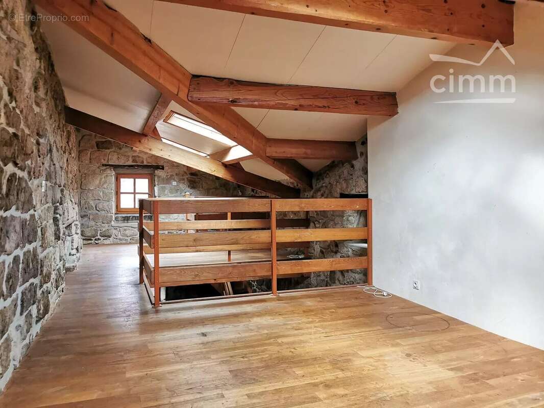 Maison à SAINT-ANDRE-LACHAMP