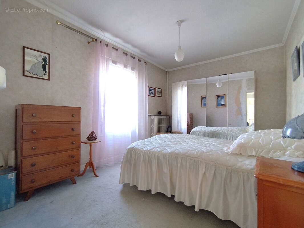 Maison à SAINT-PIERRE-DES-CORPS