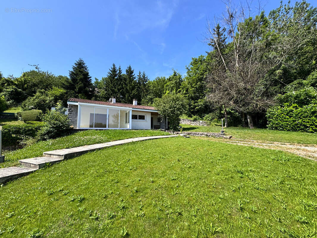 Maison à VETRAZ-MONTHOUX