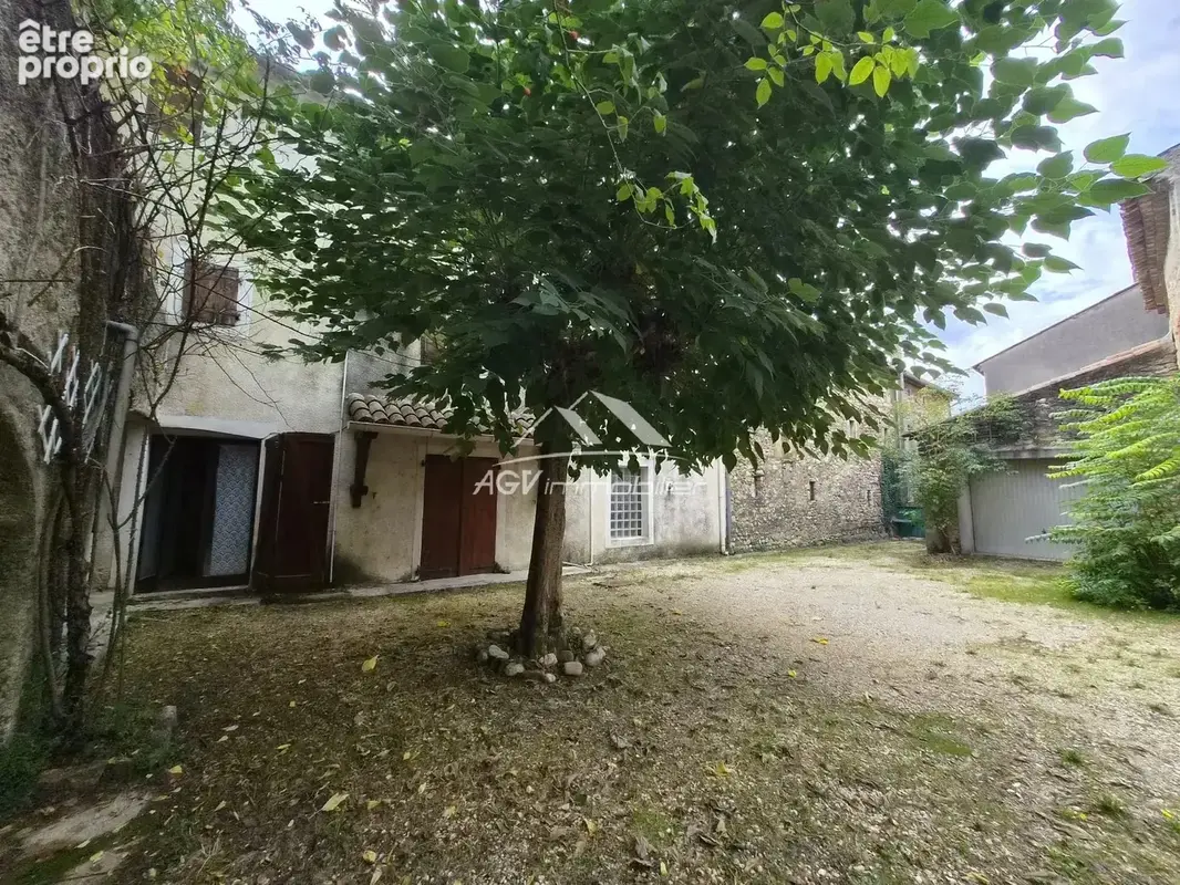 Maison de ville avec 4 chambres et garage - photo 2