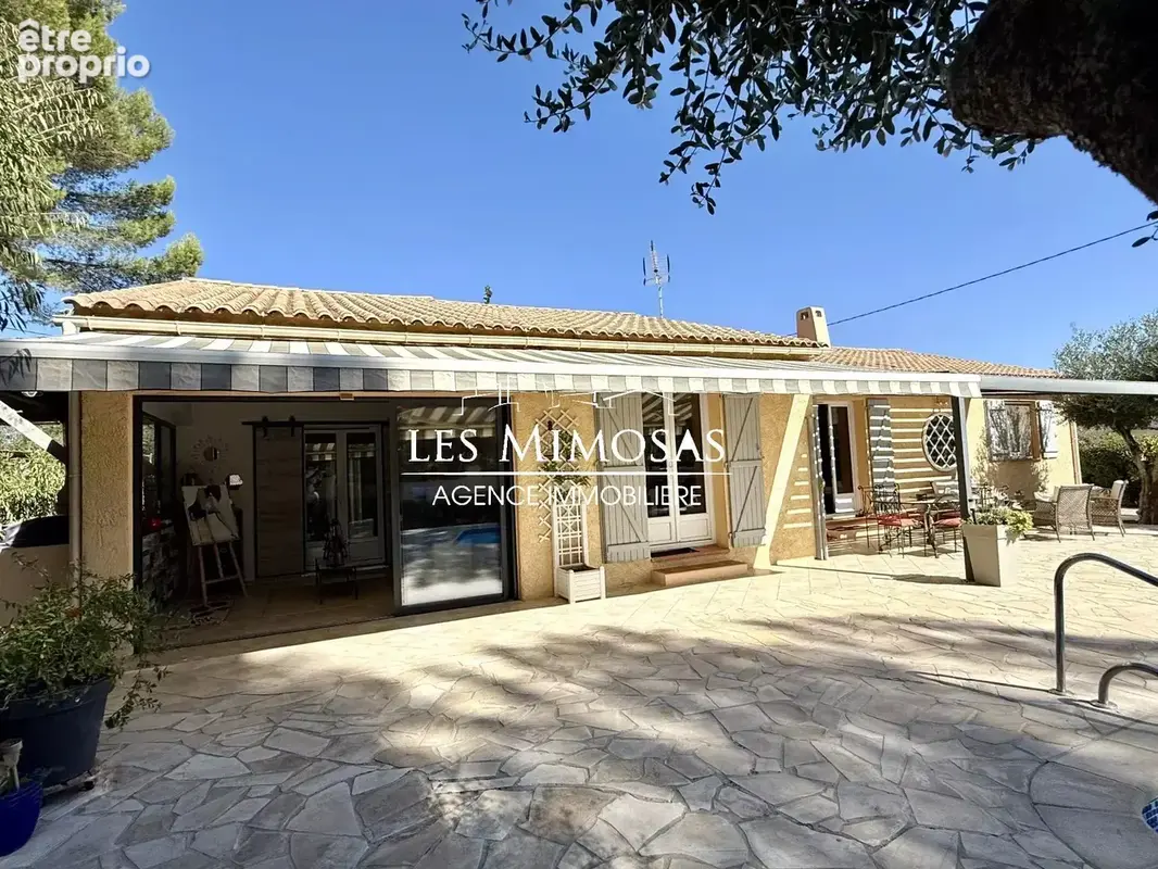 Vidauban, maison de plain-pied  – terrain 2500m² – piscine – garage - photo 5