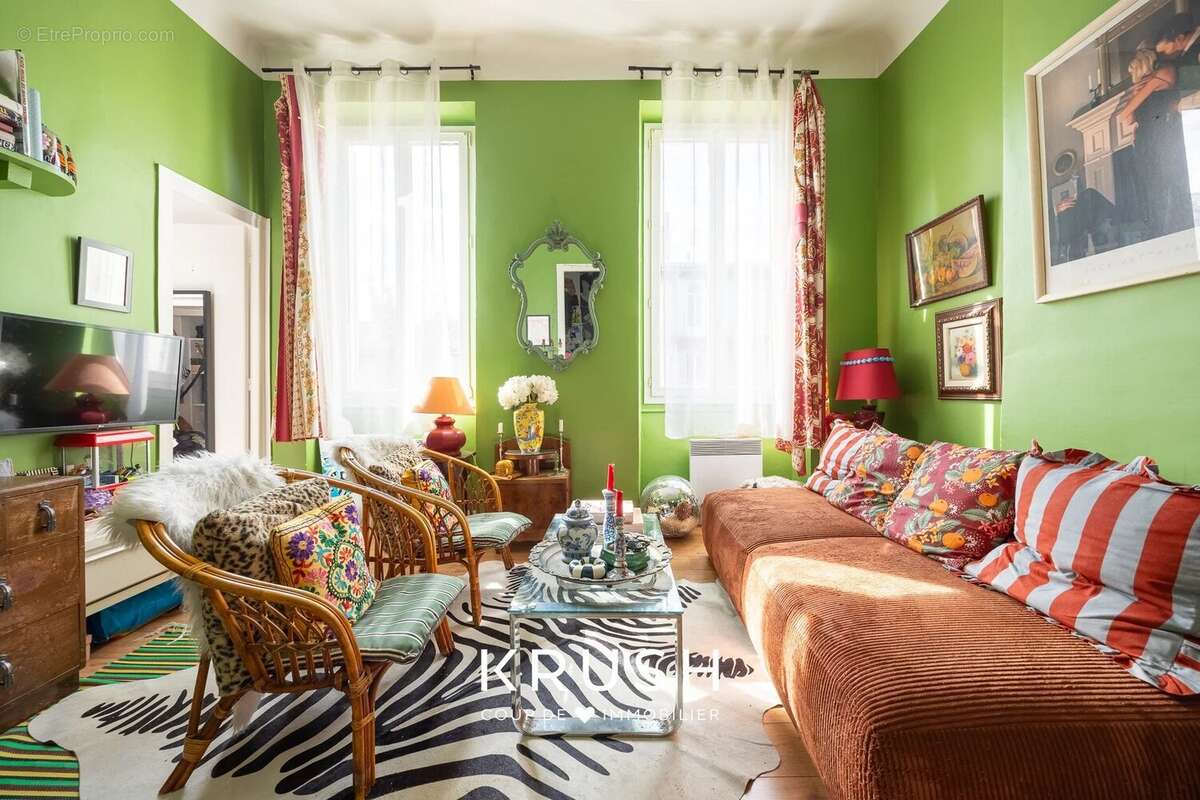 Appartement à MARSEILLE-5E