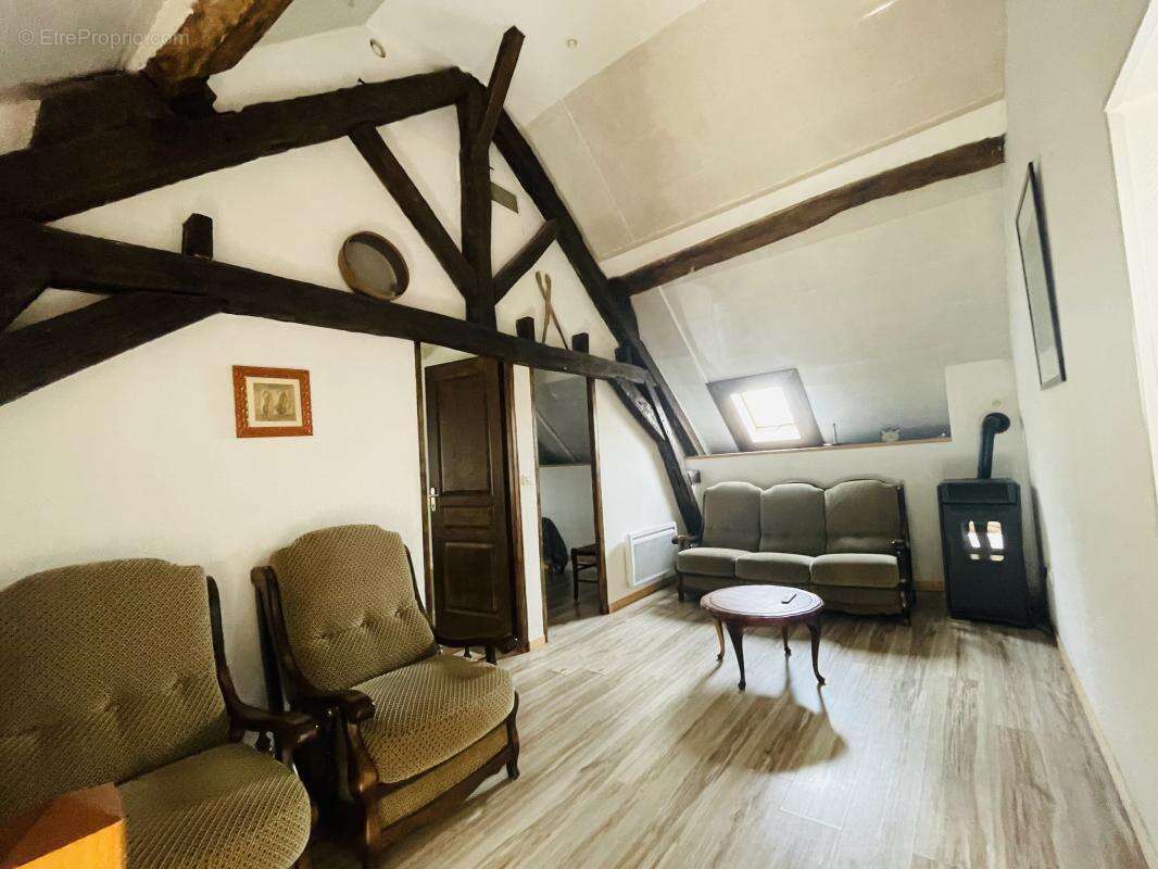 Maison à ROUVRAY-SAINT-DENIS