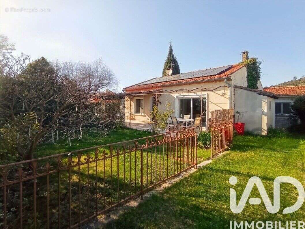 Photo 3 - Maison à THEZIERS