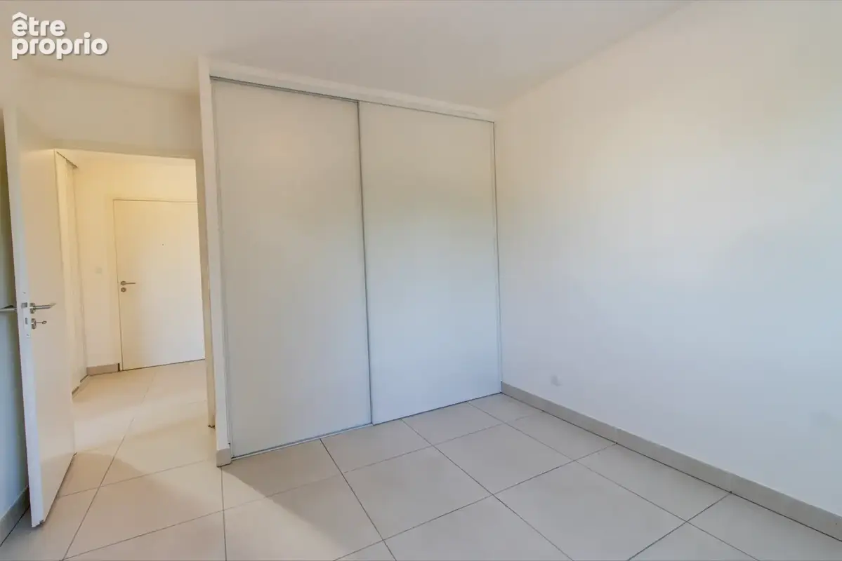 Vend appartement t2 terrasse garage 34800 clermont l herault - photo 12