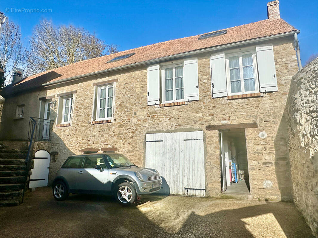 Maison à GUITRANCOURT