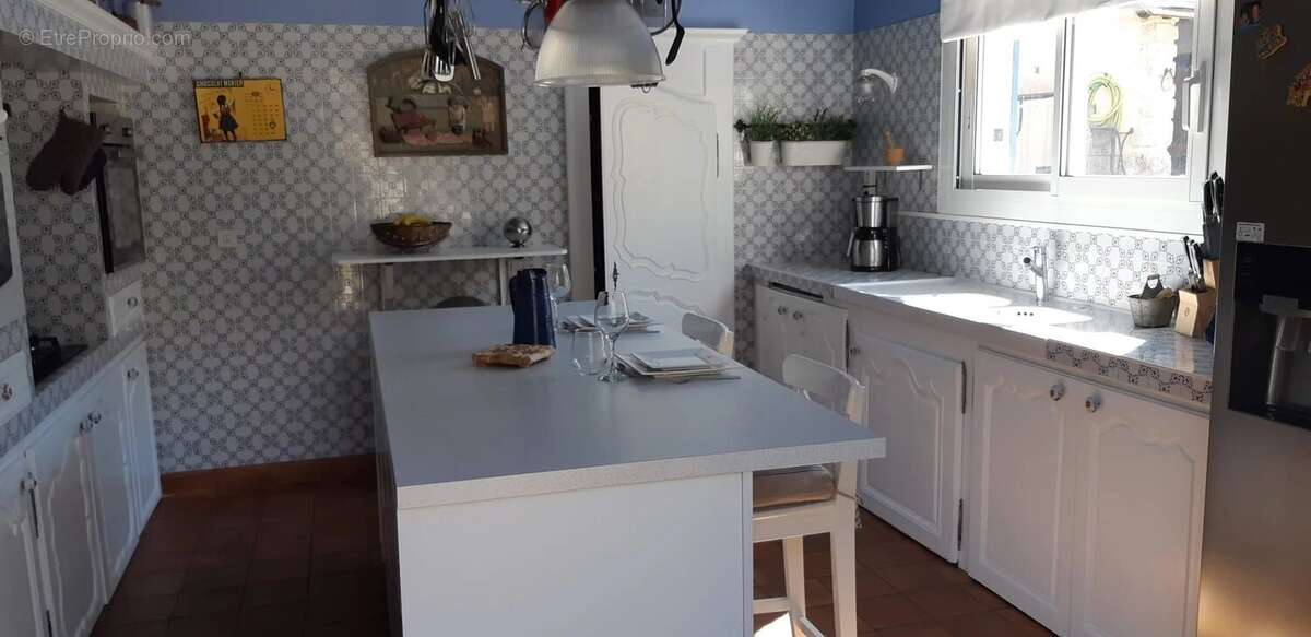 Maison à SAINT-CIRQ-LAPOPIE