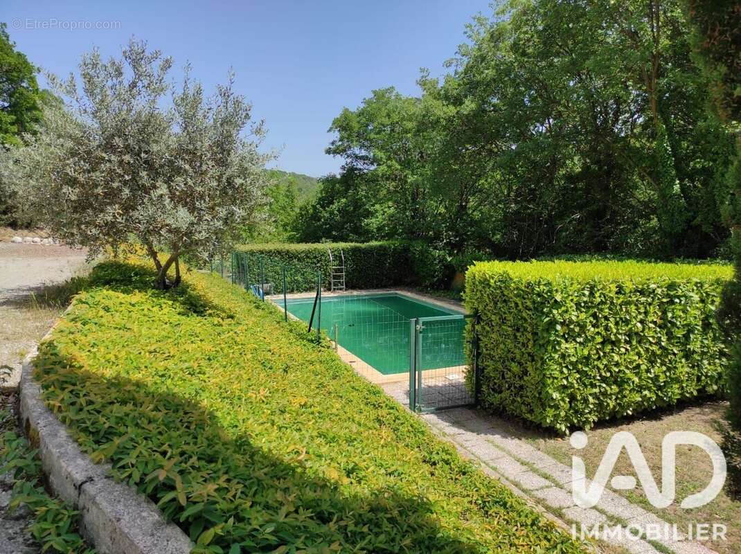 Maison 105 m² à Riez  - photo 3