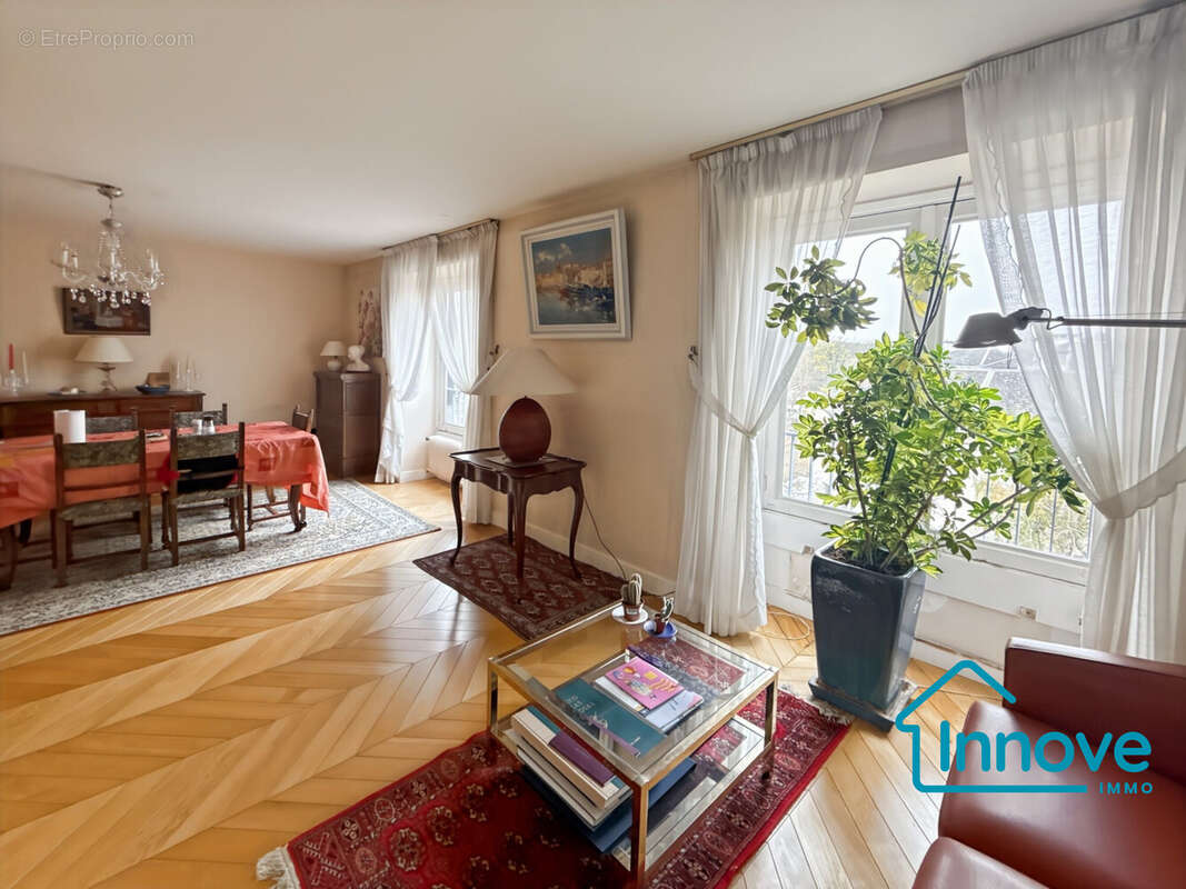 Appartement à VERSAILLES