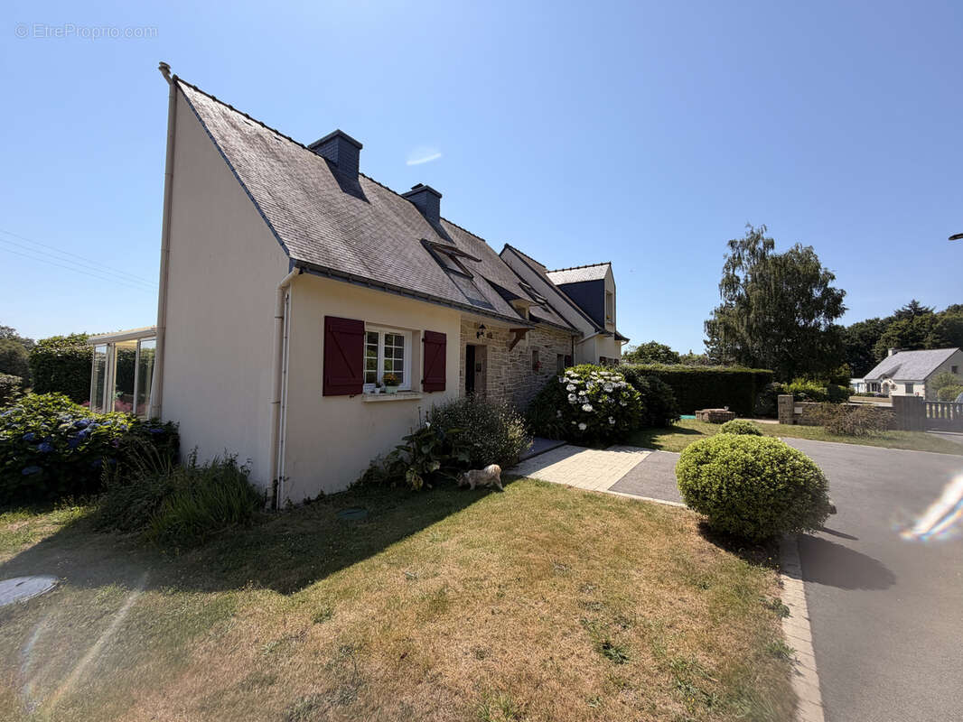 Maison à PLOUGOUMELEN
