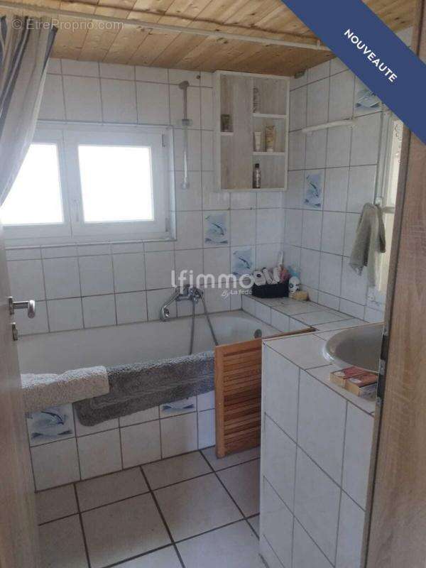 Maison avec dépendances sur 35 ares - photo 8