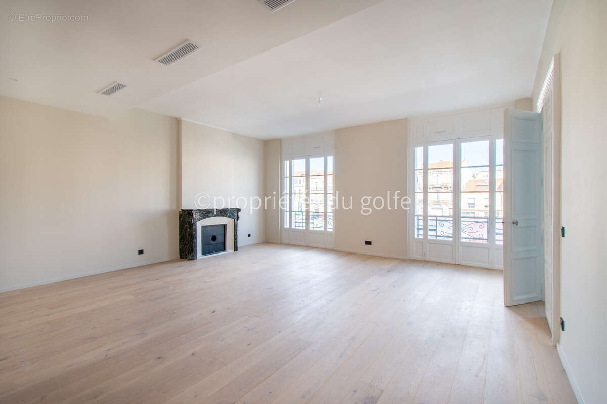 Sète, vue quai, appartement 3 pièces avec terrasse, ascenseur, - photo 5
