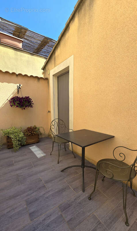 Maison à MORIERES-LES-AVIGNON