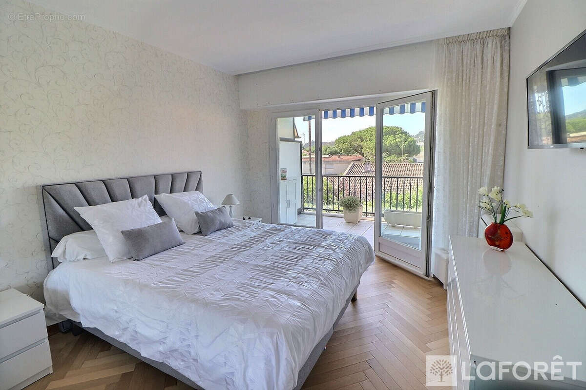 Appartement à HYERES