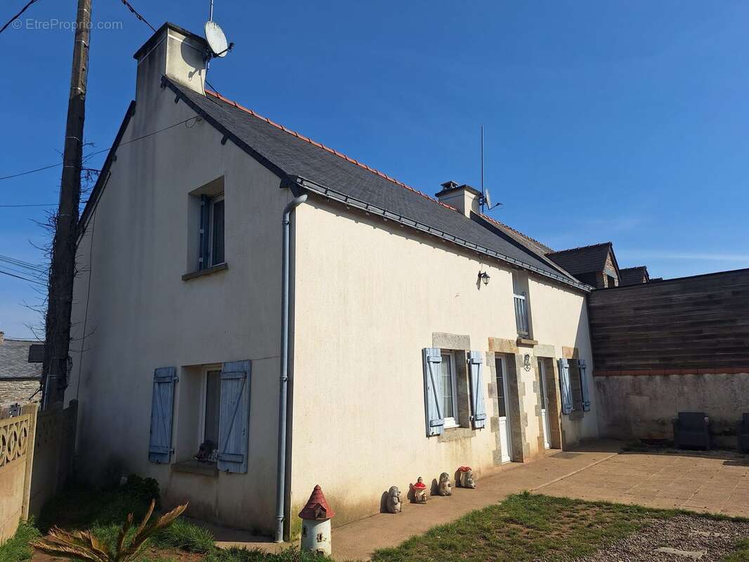 Maison à BAINS-SUR-OUST