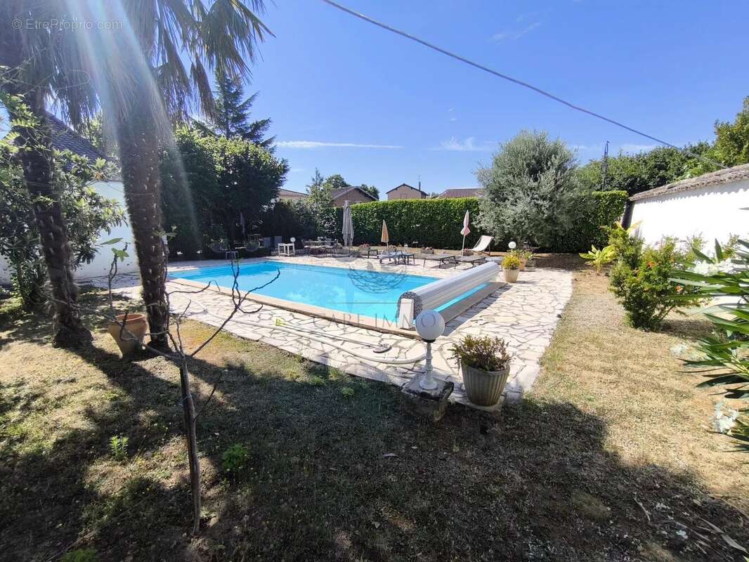 Propriété Arnas 155 m² + dépendances - photo 18