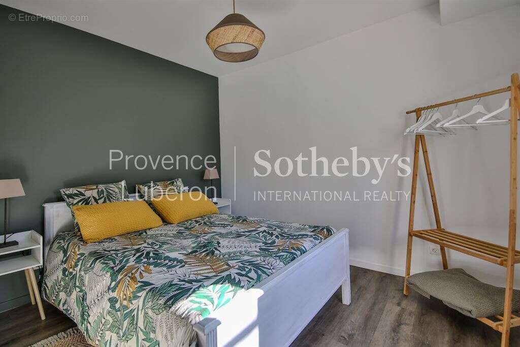 Maison à L'ISLE-SUR-LA-SORGUE