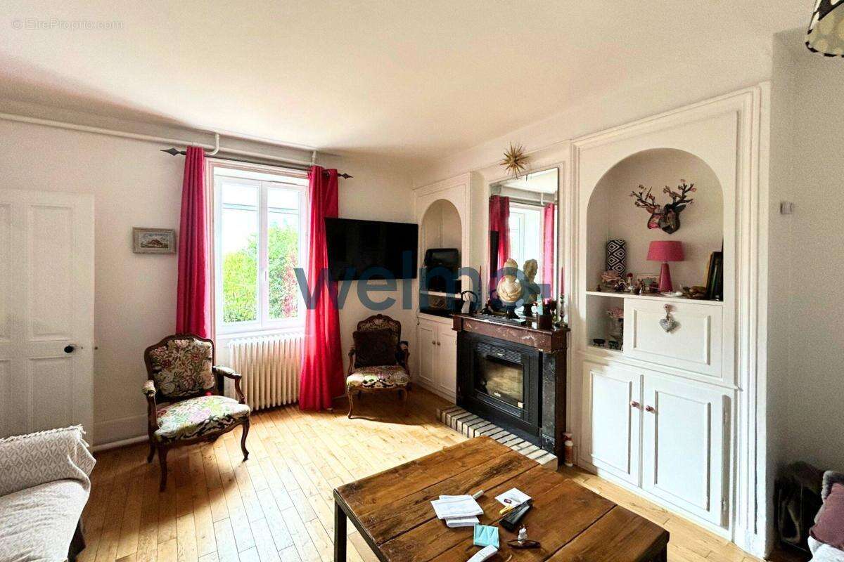 Maison à VILLEFRANCHE-SUR-SAONE