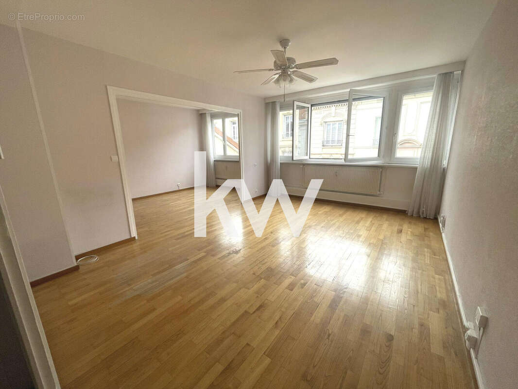 Appartement à SAINT-ETIENNE