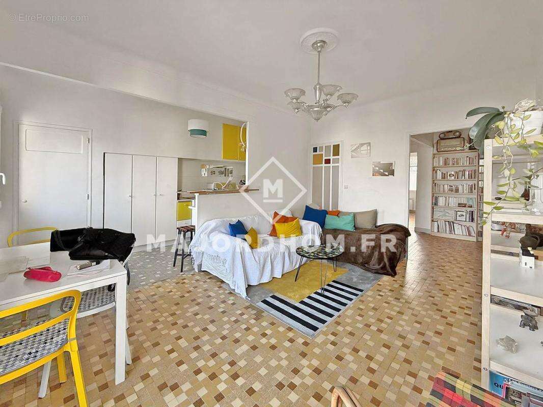 Appartement à MARSEILLE-7E