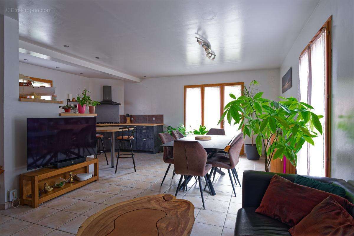 Maison à CUSY