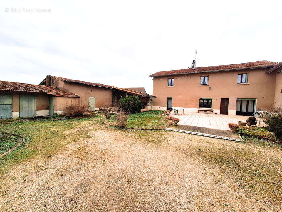 Maison à CHATEAUNEUF-SUR-ISERE