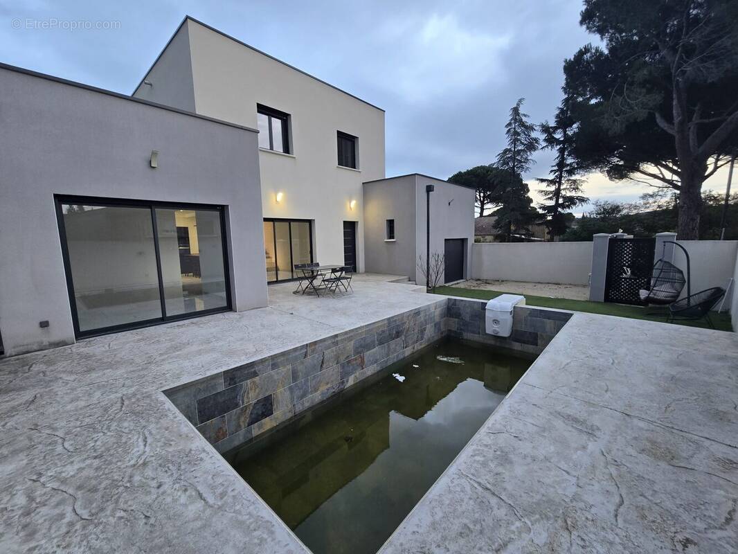 Maison à BAGNOLS-SUR-CEZE