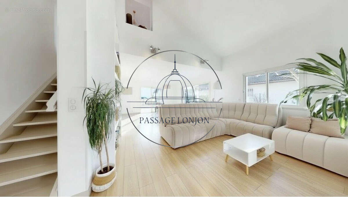 Maison à BASSUSSARRY