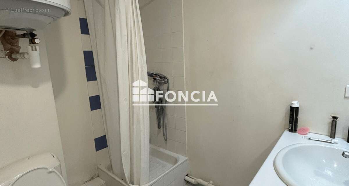 Appartement à MARSEILLE-5E