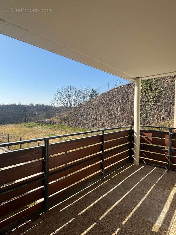 Appartement à L'ARBRESLE