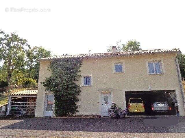 Maison à VALS-PRES-LE-PUY