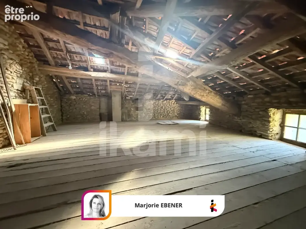 Maison idéalement située avec combles et dépendances aménageables - photo 10