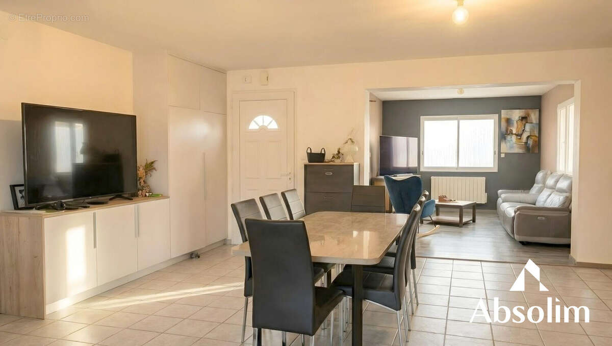 Maison 164 m² à Beauvau  - photo 4