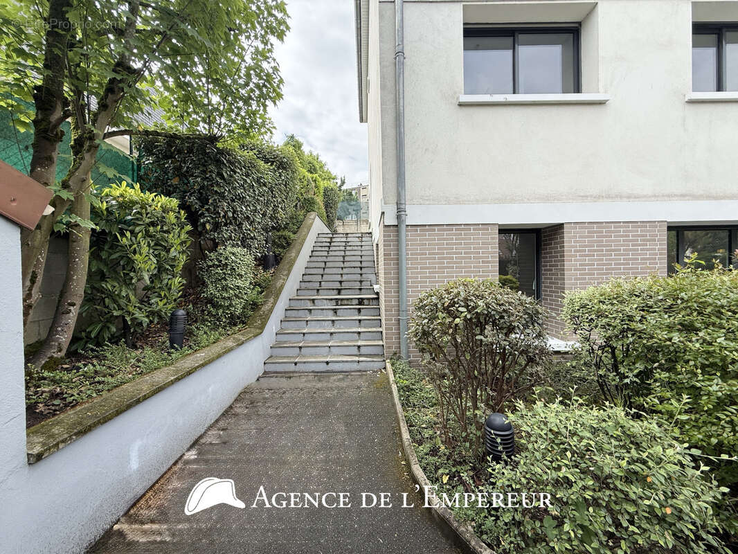 Appartement à RUEIL-MALMAISON