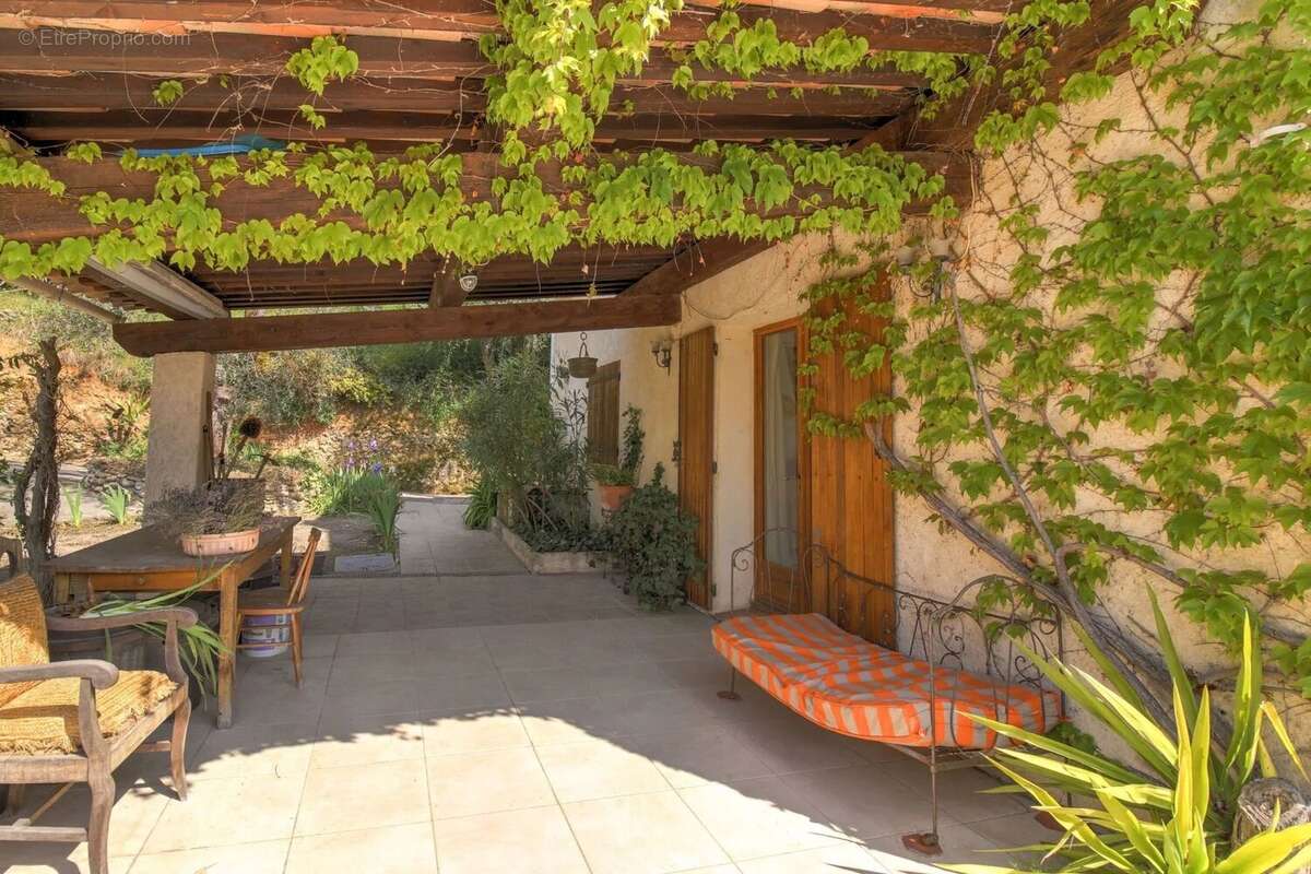 Maison à SAINT-MARTIN-DU-VAR