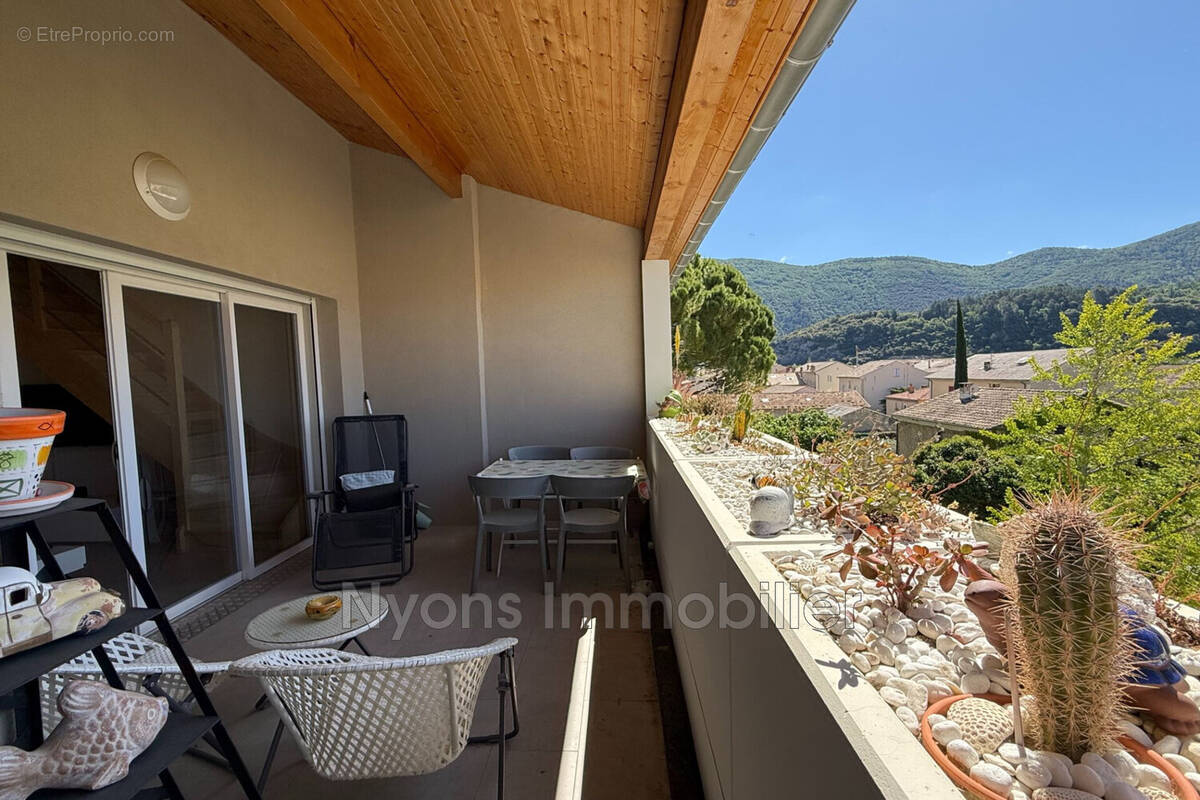 Appartement à NYONS