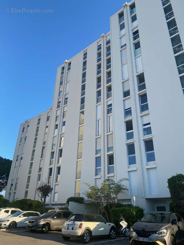 Appartement à LE CANNET