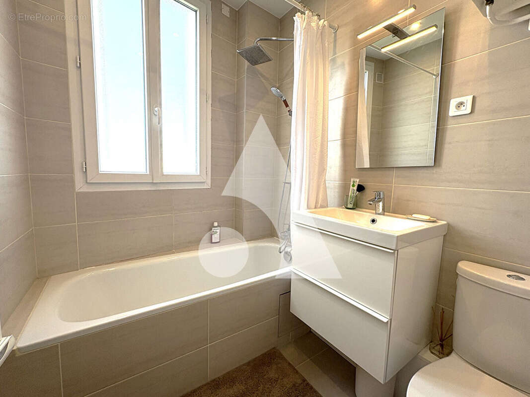 Appartement à PARIS-12E