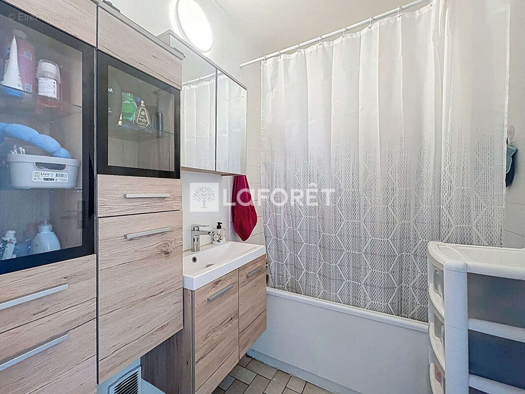 Appartement à RILLIEUX-LA-PAPE