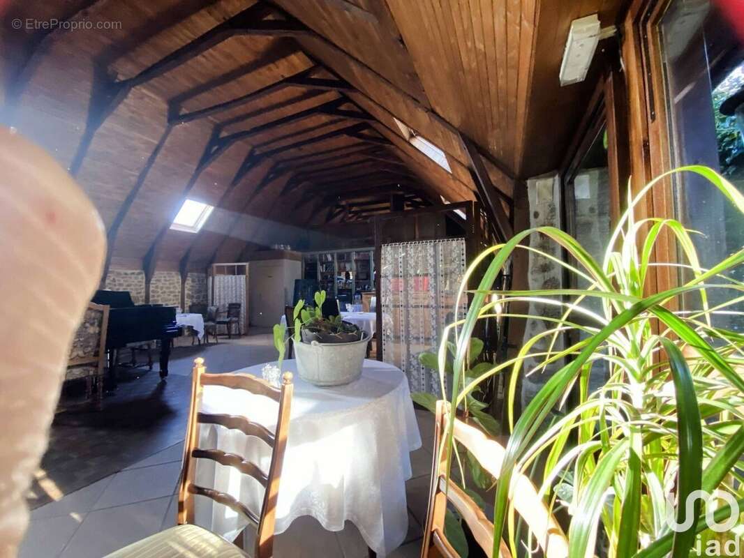 Photo 7 - Commerce à USSEL