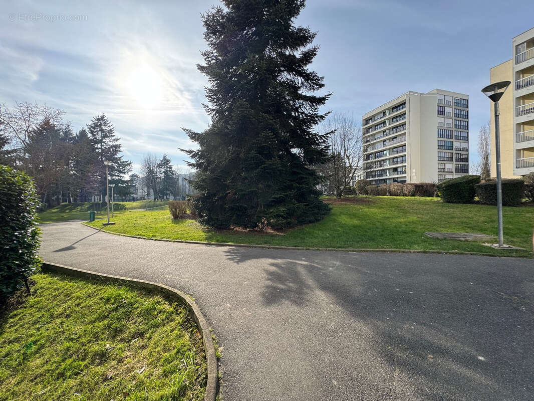 Appartement à CHENNEVIERES-SUR-MARNE