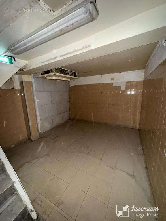 Commerce à MARSEILLE-5E