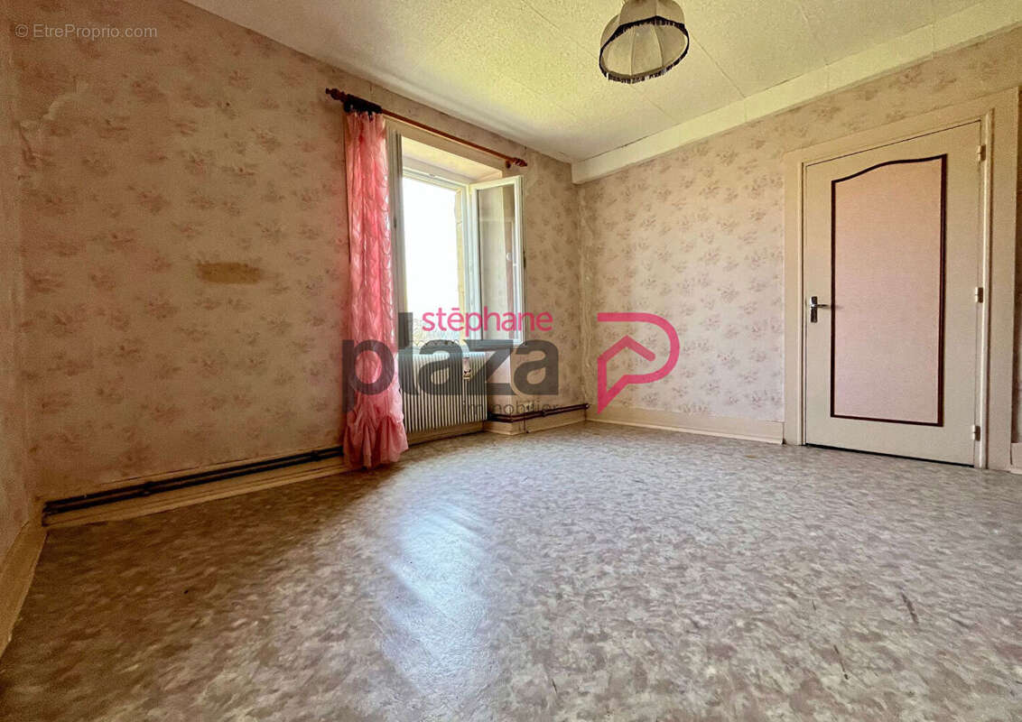 Maison en pierres Foncine Le Haut 7 pièce(s) 185 m2 - photo 11
