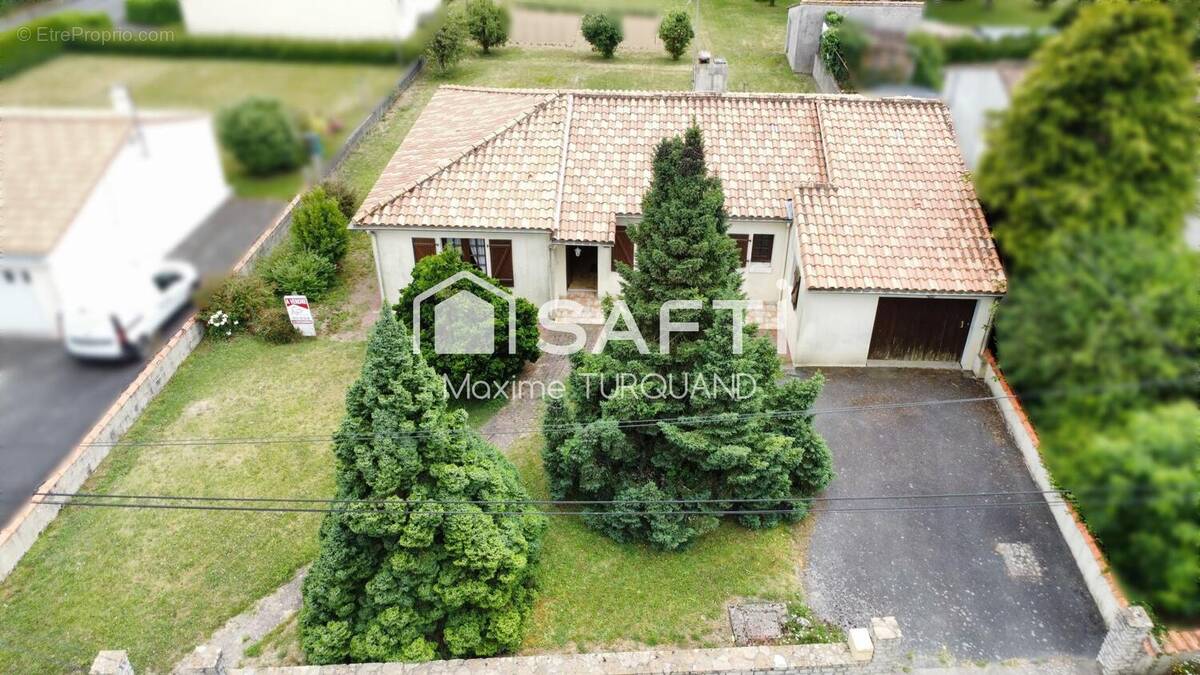 Photo 1 - Maison à SAINT-PIERRE-DU-CHEMIN