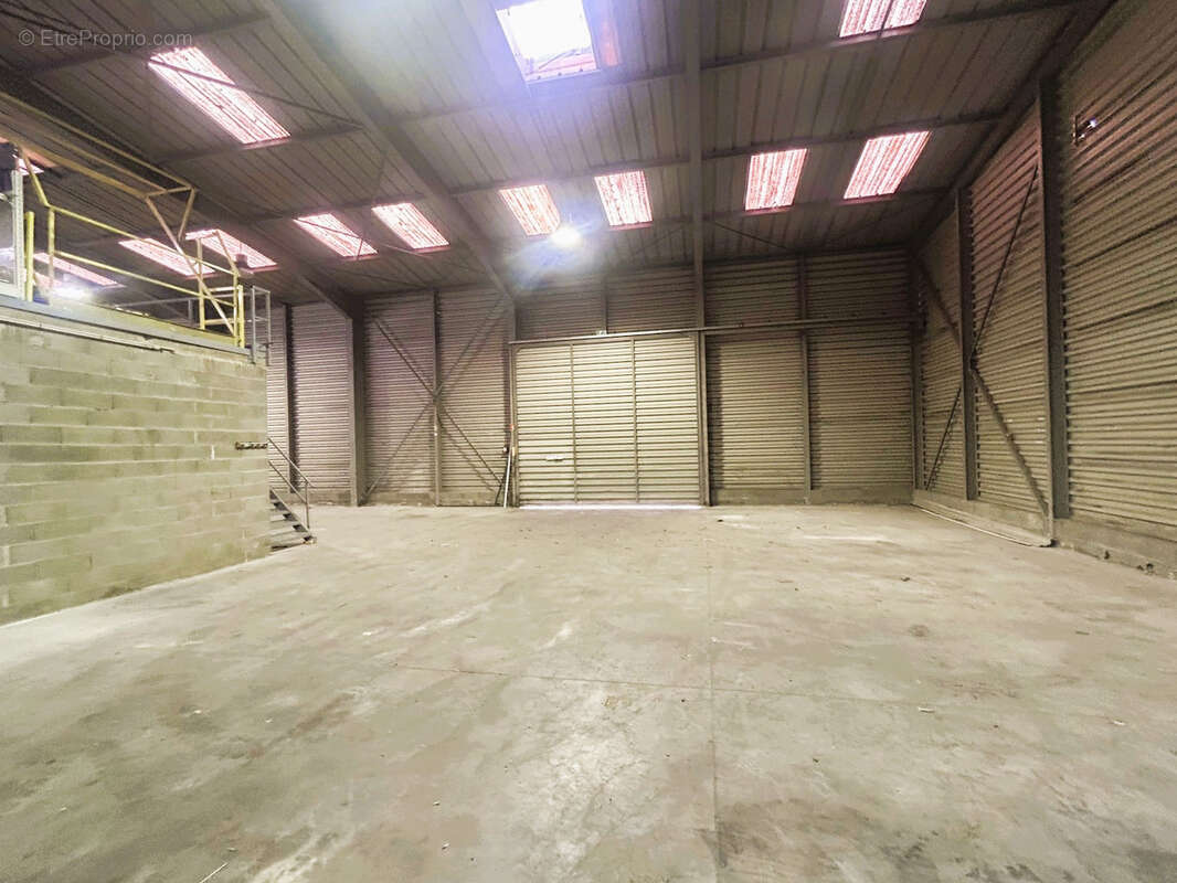 Commerce à MARQUIXANES