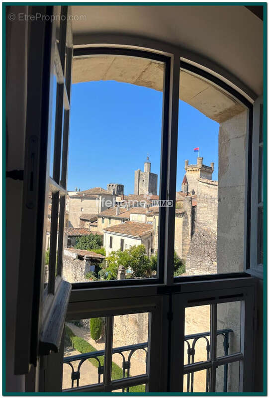 Appartement à UZES