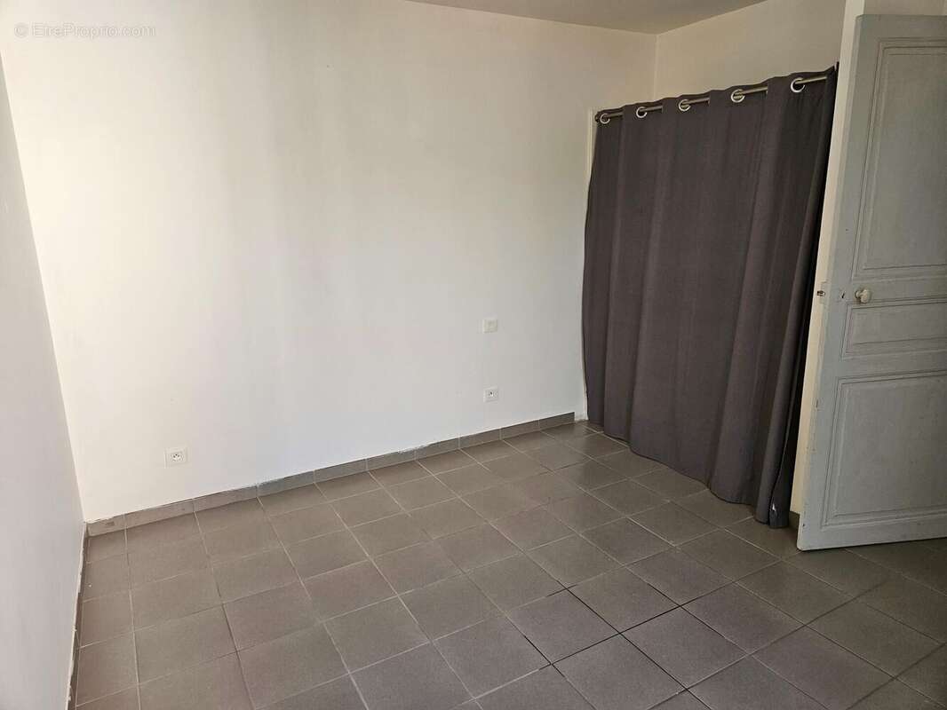 Photo 3 - Maison à FABREZAN